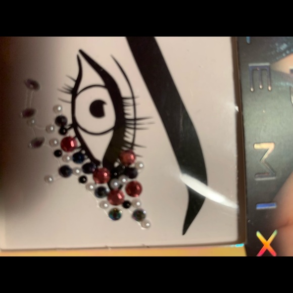 Little Mix You’re a Gem Face Gems - Picture 4 of 5